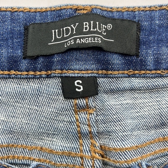 Judy Blue 3” Inseam Mid Rise Shorts Size S - Picture 8 of 16